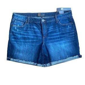 Kut from the Kloth Katy roll-up distressed boyfriend short NWT, size 14 W